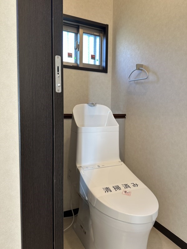 葛飾区柴又1丁目戸建のトイレ写真
