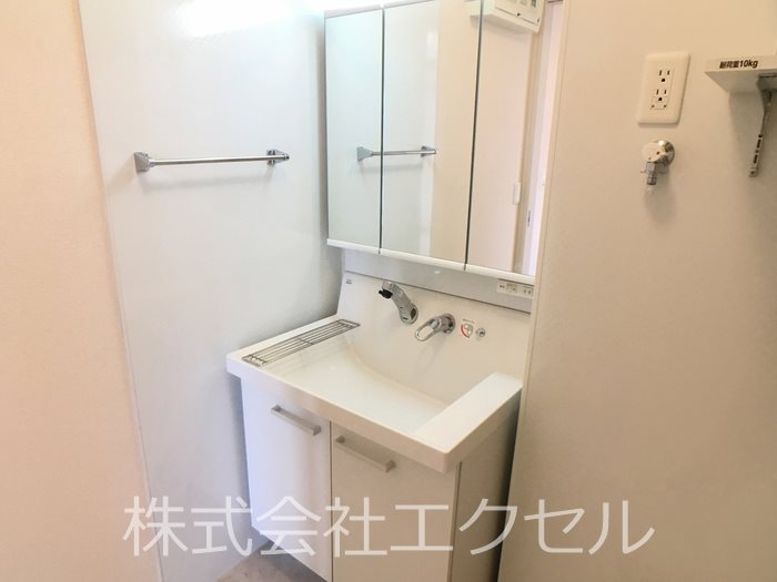 洗面設備　独立洗面台です。