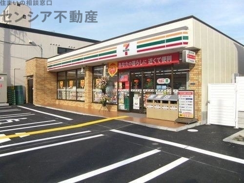 コンビニ　セブンイレブン大阪中宮1丁目店（コンビニ）まで310m