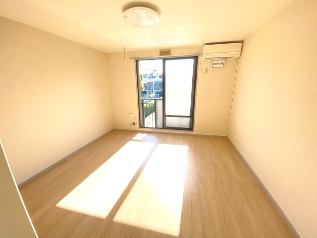 ミナミコーポ B棟の居間写真