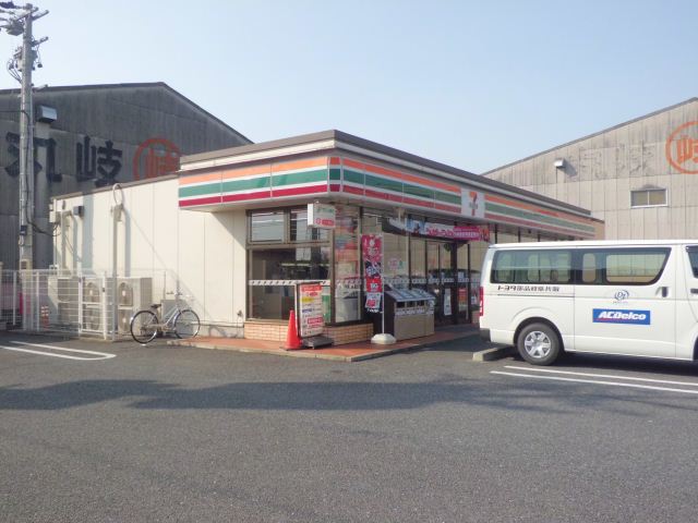 コンビニ　セブンイレブン（コンビニ）まで510m
