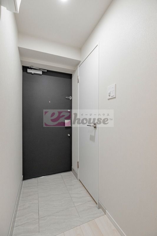 NOGATA RESIDENCEの玄関写真