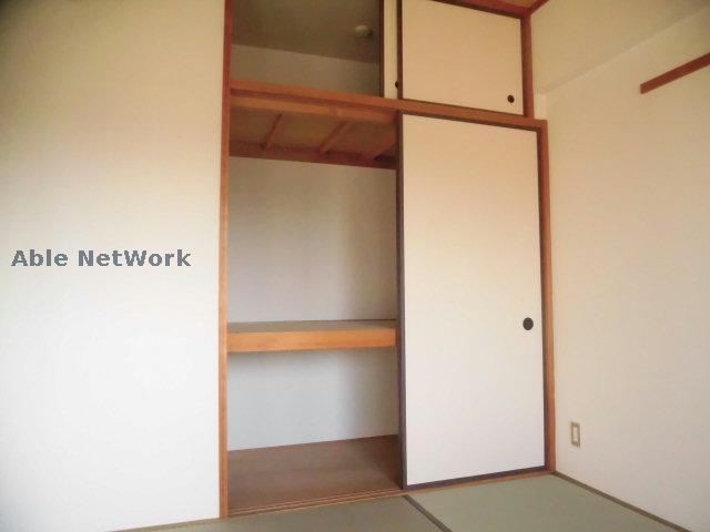 アズールの内装写真