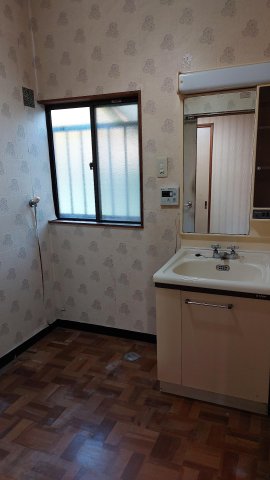 半田市四方木町 戸建ての内装写真