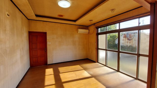 半田市四方木町 戸建ての居間写真