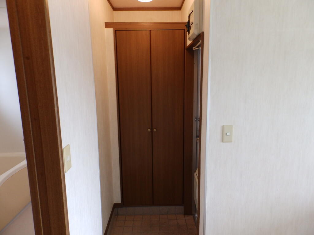 玄関　玄関収納があります