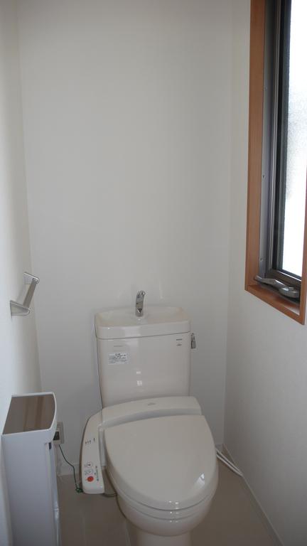 トイレ　温水洗浄機能付