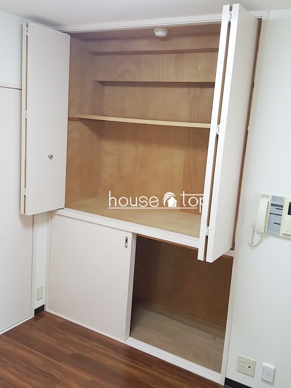 収納　ダイニング・洋室に収納完備！収納豊富です♪
