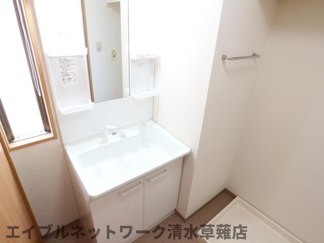 【静岡市清水区鳥坂のマンションの洗面設備】