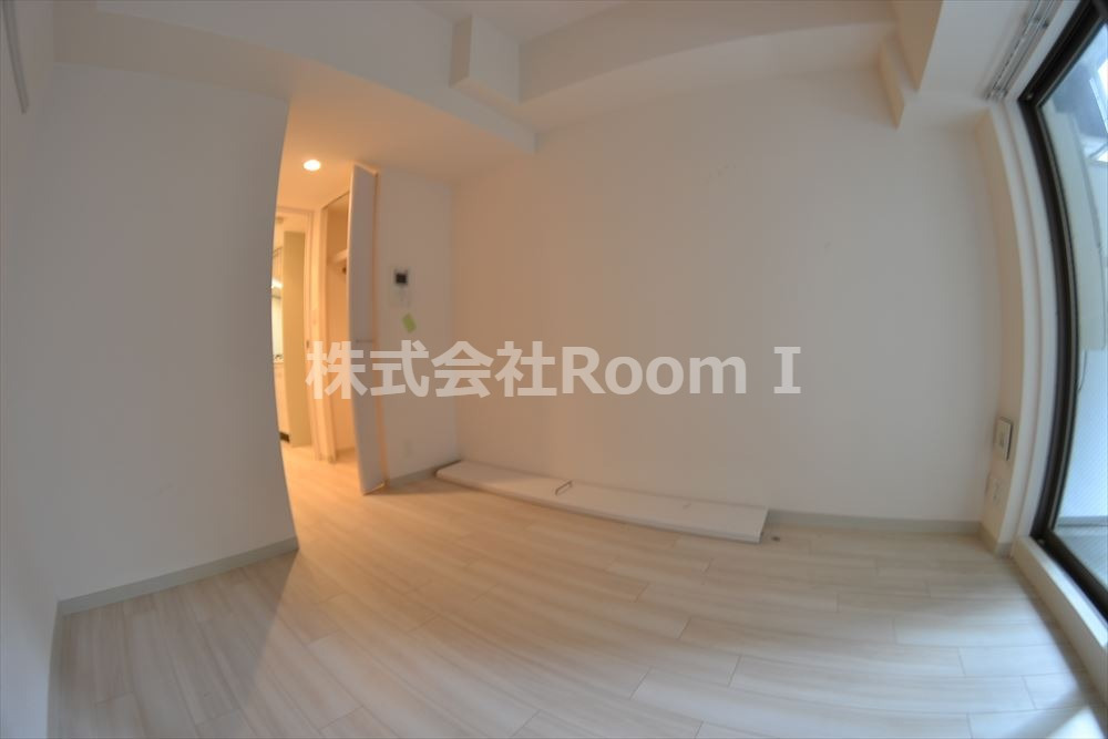 その他部屋・スペース　開放的な寝室です