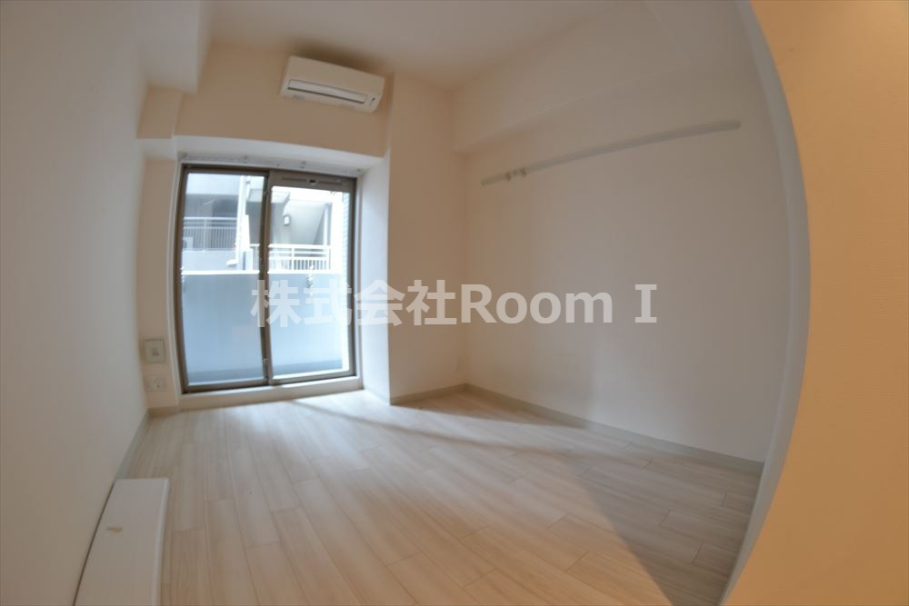 居室・リビング　こちらのリビングで趣味の時間をお楽しみください