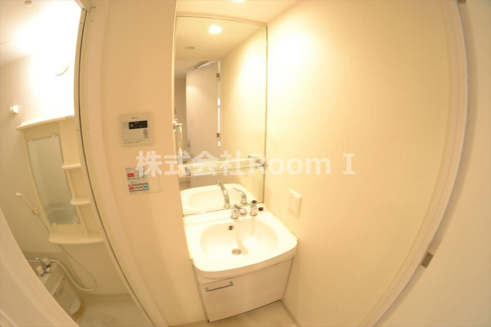 洗面設備　広い洗面スペース