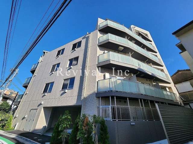 建物外観　２０２３年築の綺麗な外観でございます