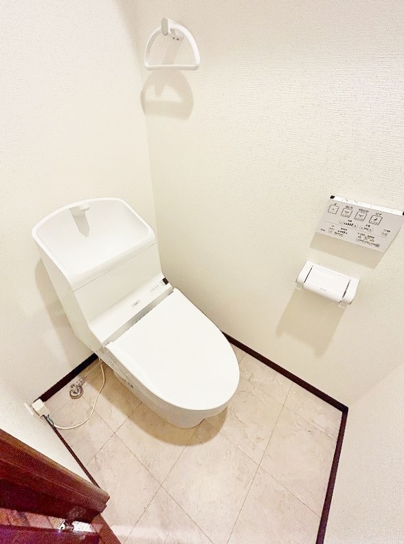 トイレ　★温水洗浄便座付きトイレ[サービス品]★