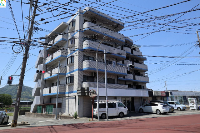 糸島市前原西のマンションの建物外観