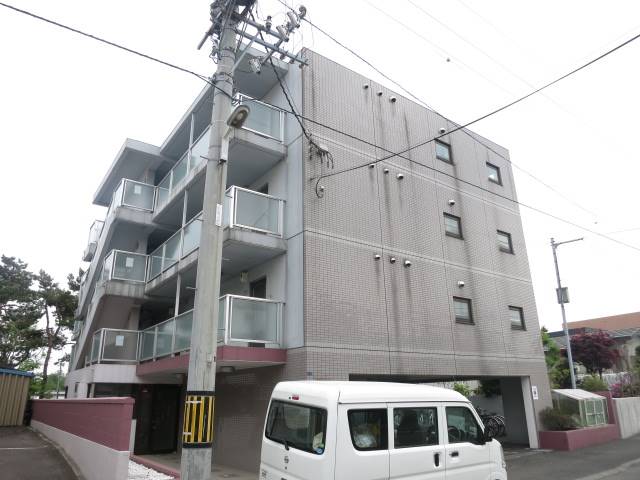 ベルトピア札幌４の建物外観