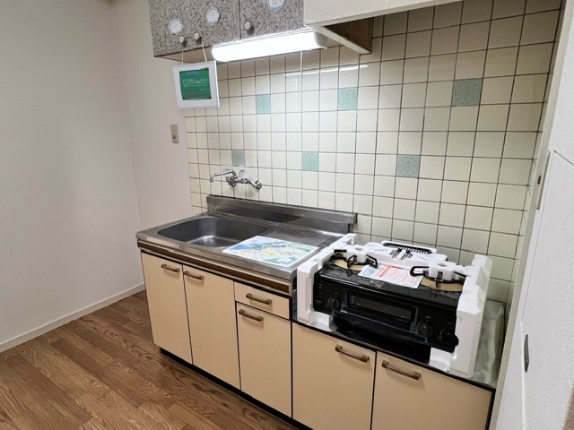 その他　キッチンの横に冷蔵庫が置けます