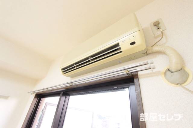 その他設備　エアコンで１年中快適ですね