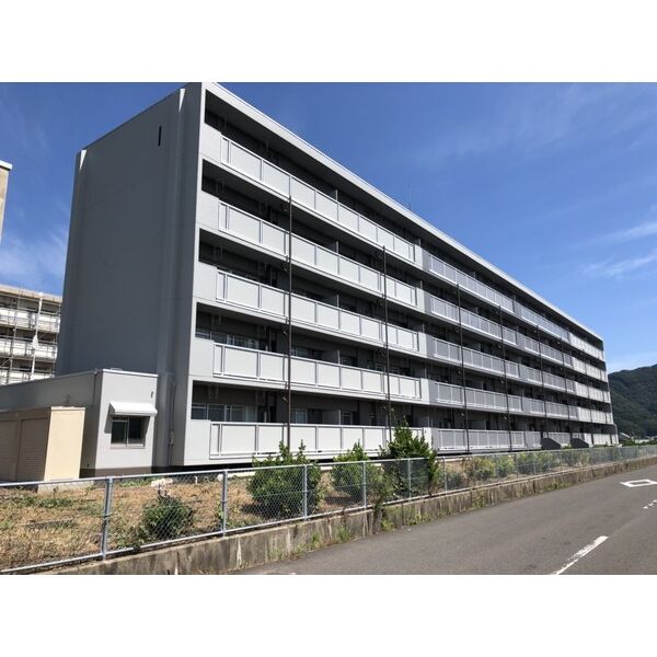 Skycrest Oushio Iの建物外観