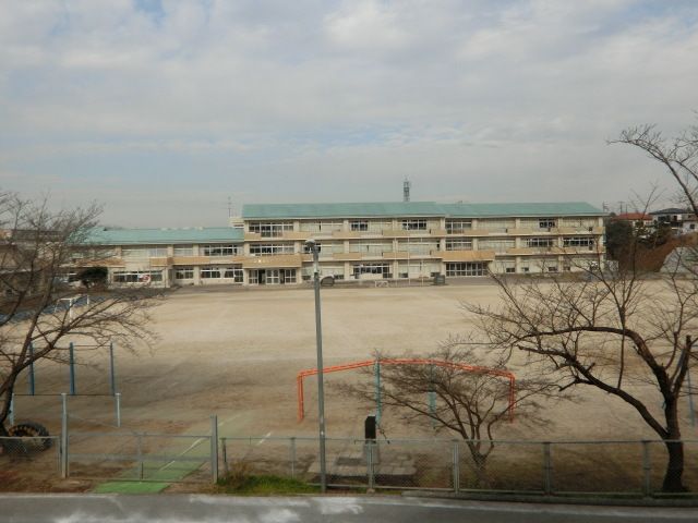 【市原市大厩のアパートの小学校】