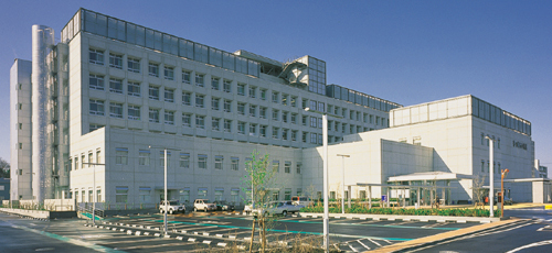 病院　茅ケ崎市立病院（病院）まで712m