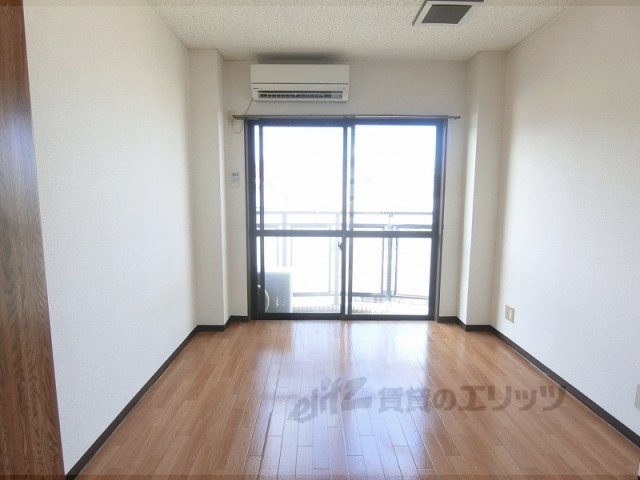 居室・リビング　居室