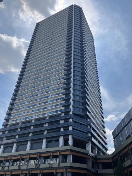 【北区上十条のマンションの建物外観】