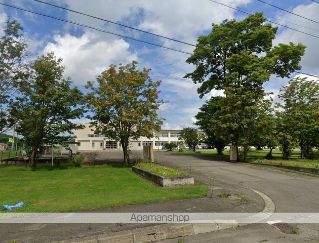 中学校　浦幌中学校（中学校）まで1868m