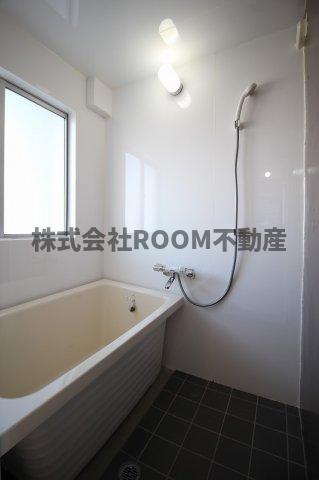 バス・シャワールーム　お風呂で日々の疲れを落としましょう