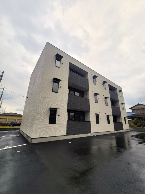 Ｔａｏｒｍｉｎａ下府の建物外観