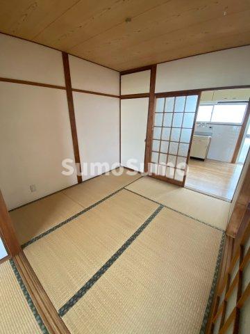 その他部屋・スペース　開放的な寝室です