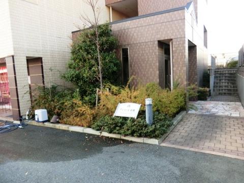 アシューレ彩都　その他共有部分　建物入り口