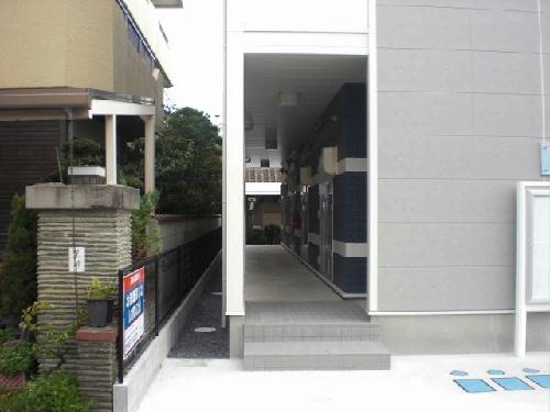 玄関　設備仕様は号室により異なる為、現況を優先とします。
