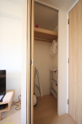 収納　セレニテ梅田北