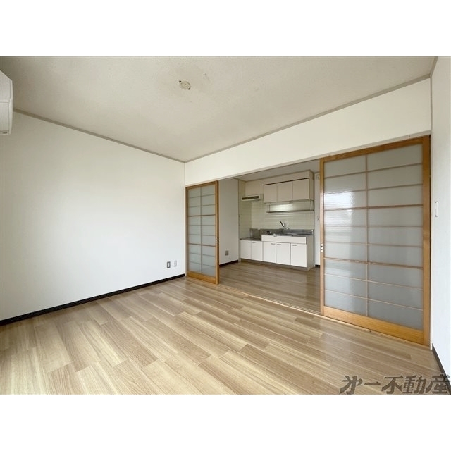 建物外観　洋室