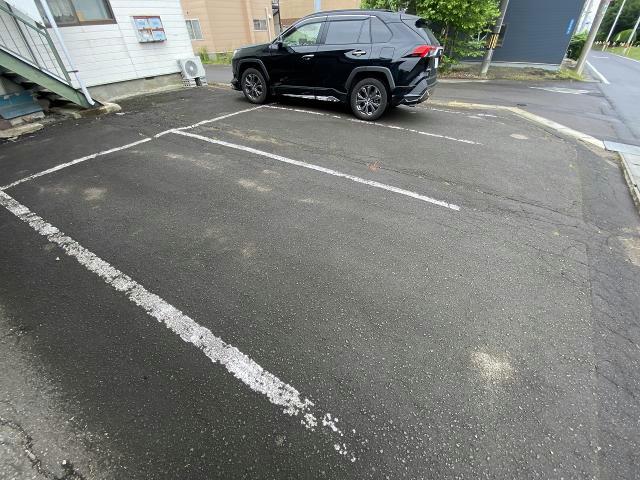 駐車場　駐車場