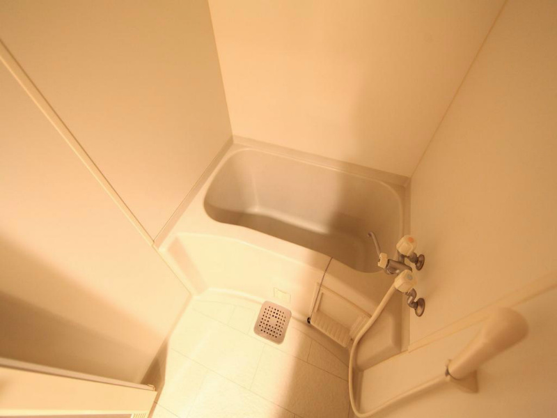 バス・シャワールーム　バスルーム　シャワー（風呂・トイレ別）