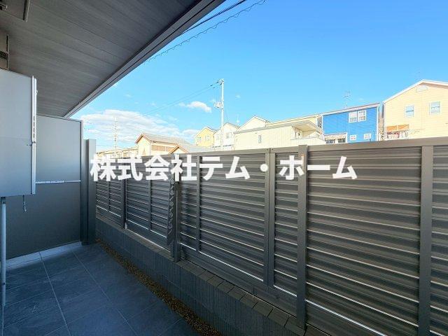 バルコニー　陽当たり良好なバルコニーです