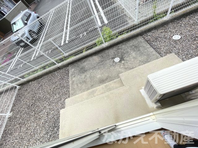 バルコニー　開放的で明るい空間を演出してくれるバルコニーです