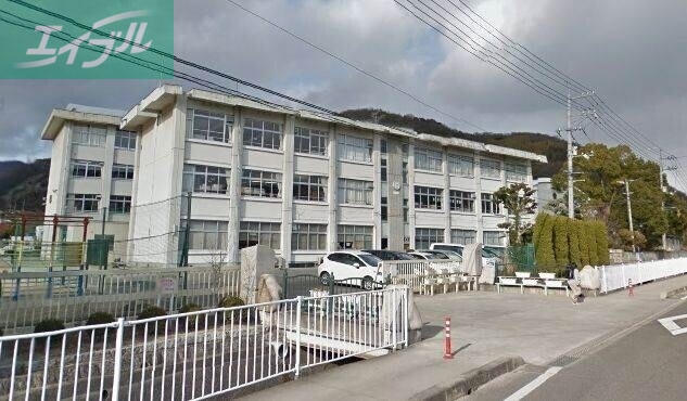 小学校　岡山市立牧石小学校（小学校）まで3584m