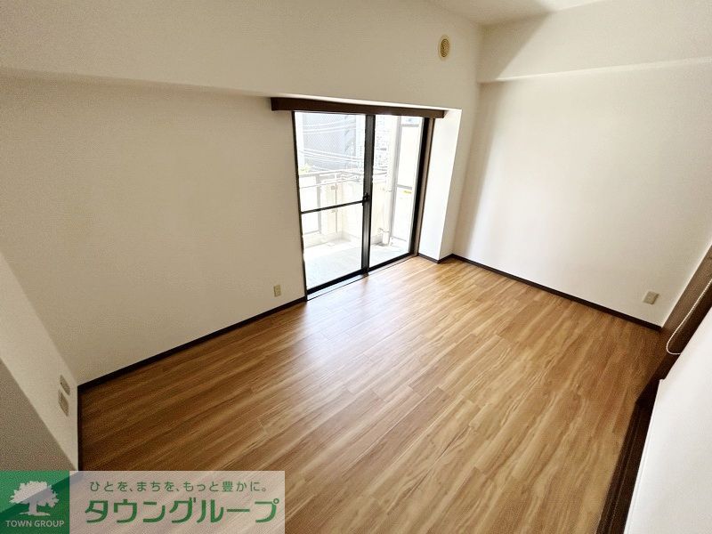 居室・リビング　別部屋参考写真です