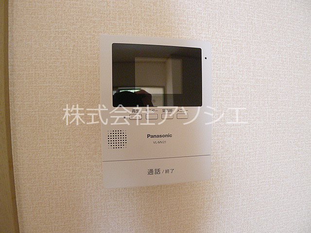 セキュリティ　TVモニター付きインターホン