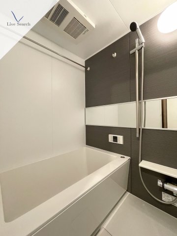 バス・シャワールーム　ゆったり過ごせるお風呂です