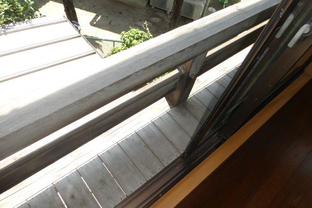 バルコニー　フラワーポット