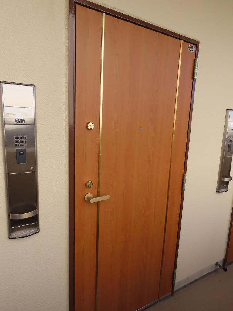 グランディール壱番館の玄関写真