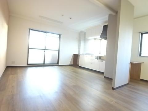 居室・リビング　リビング