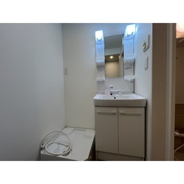 洗面設備　同仕様　同施工会社　洗面所