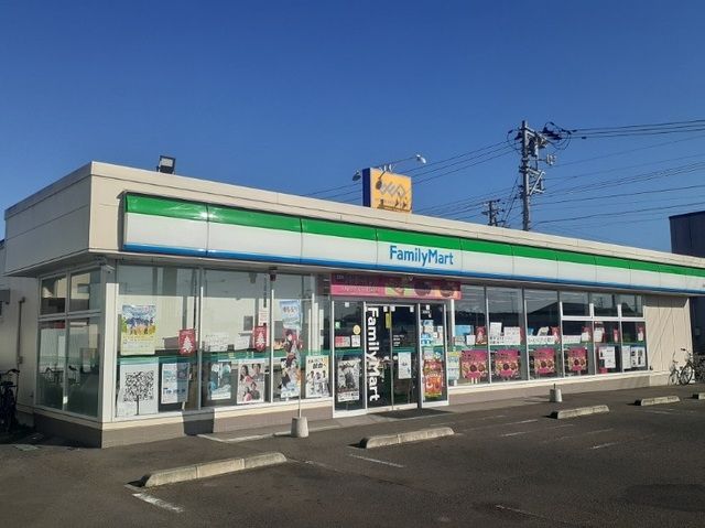 コンビニ　ファミリーマート東矢本店（コンビニ）まで550m