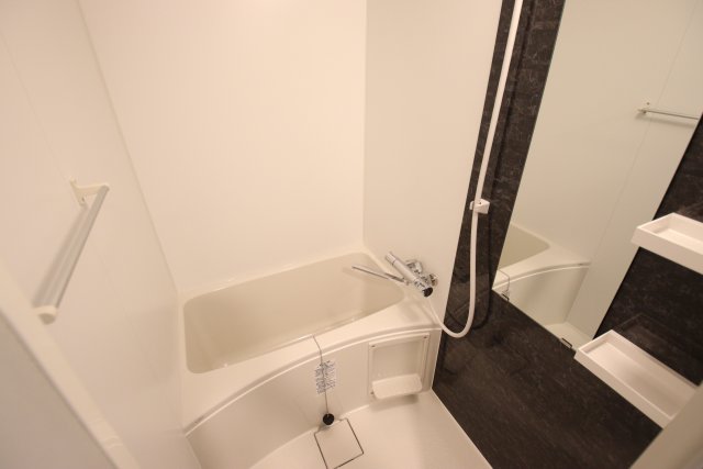 バス・シャワールーム　別室の参考写真です。※現況優先