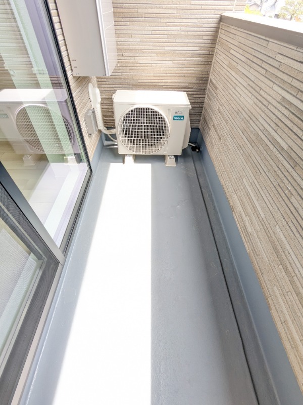 バルコニー　図面と現状に相違がある場合には現状を優先